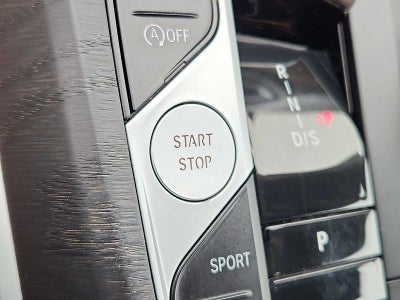 2023 BMW 3 Series 330i xDrive Sedan