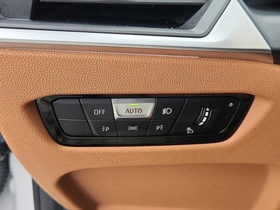 2023 BMW 3 Series 330i xDrive Sedan