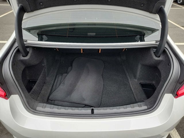 2023 BMW 3 Series 330i xDrive Sedan