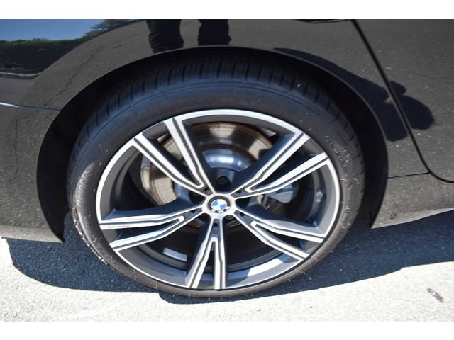 2023 BMW 3 Series 330i xDrive Sedan