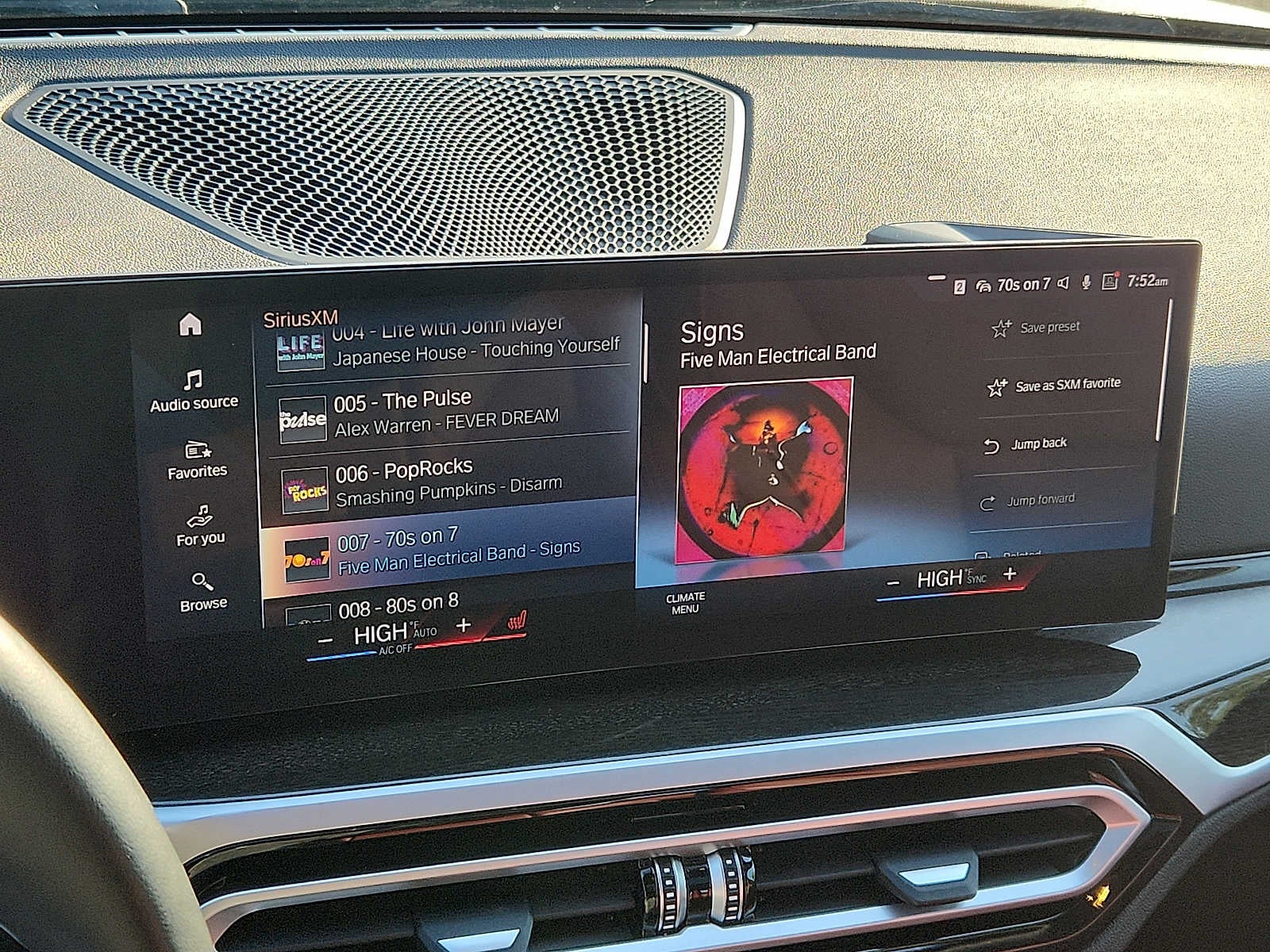 2023 BMW 3 Series 330i xDrive Sedan
