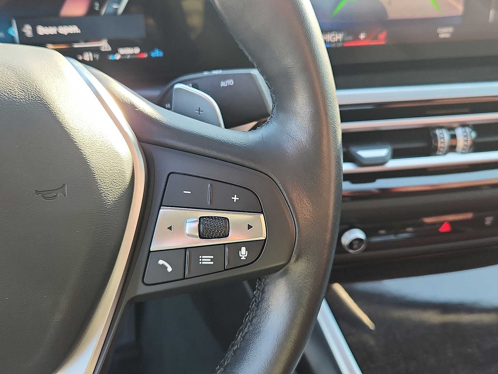 2023 BMW 3 Series 330i xDrive Sedan