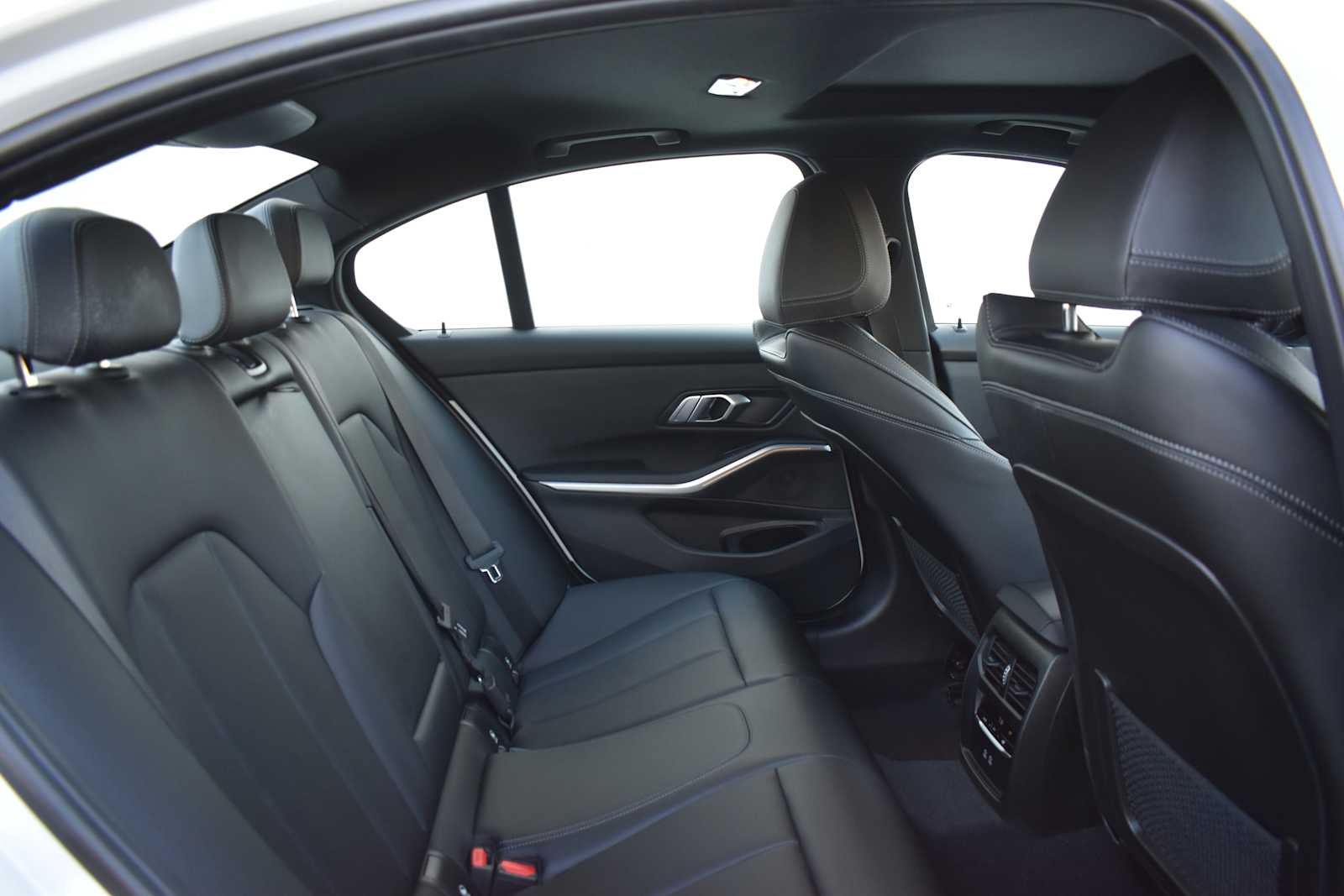 2023 BMW 3 Series 330i xDrive Sedan