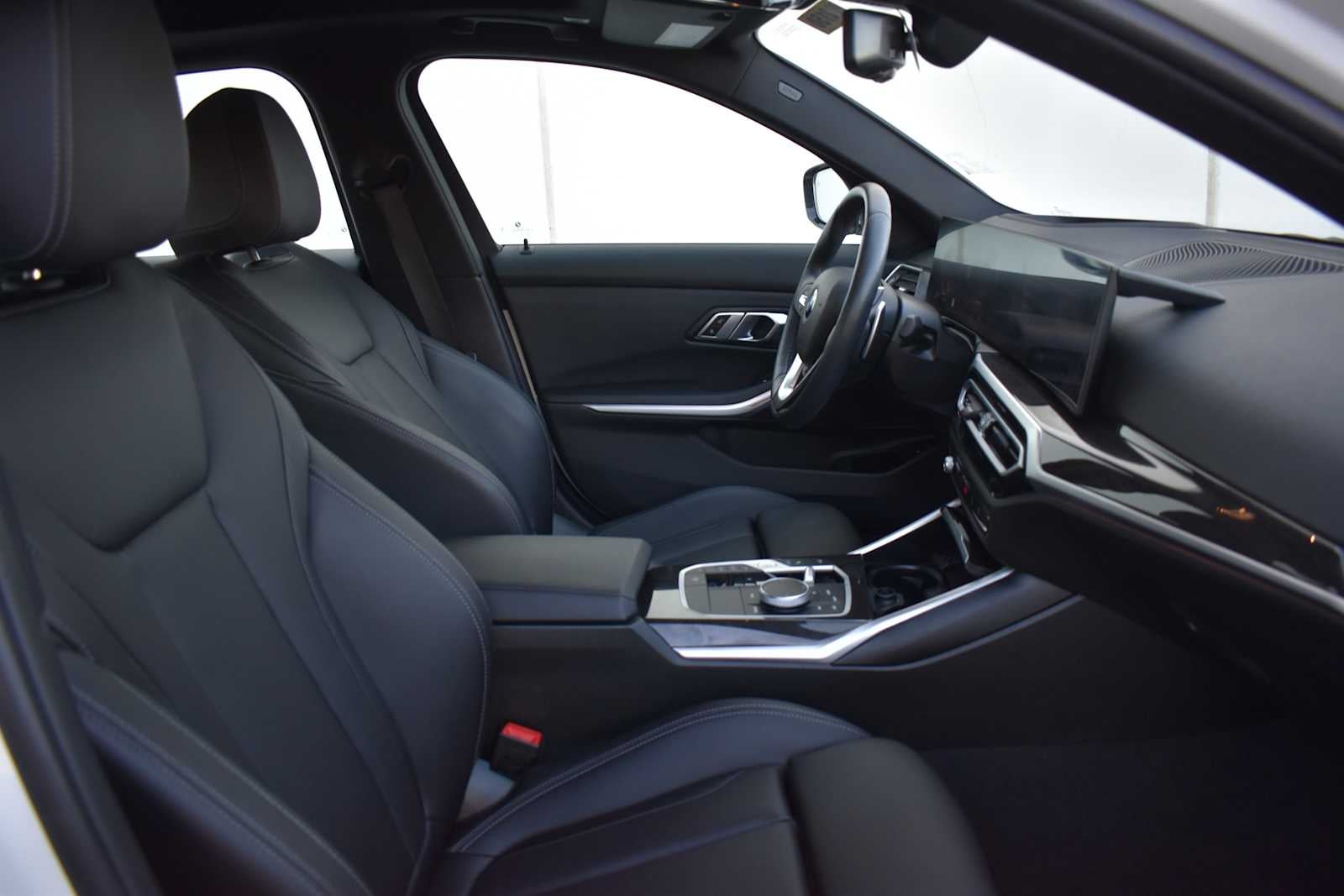 2023 BMW 3 Series 330i xDrive Sedan