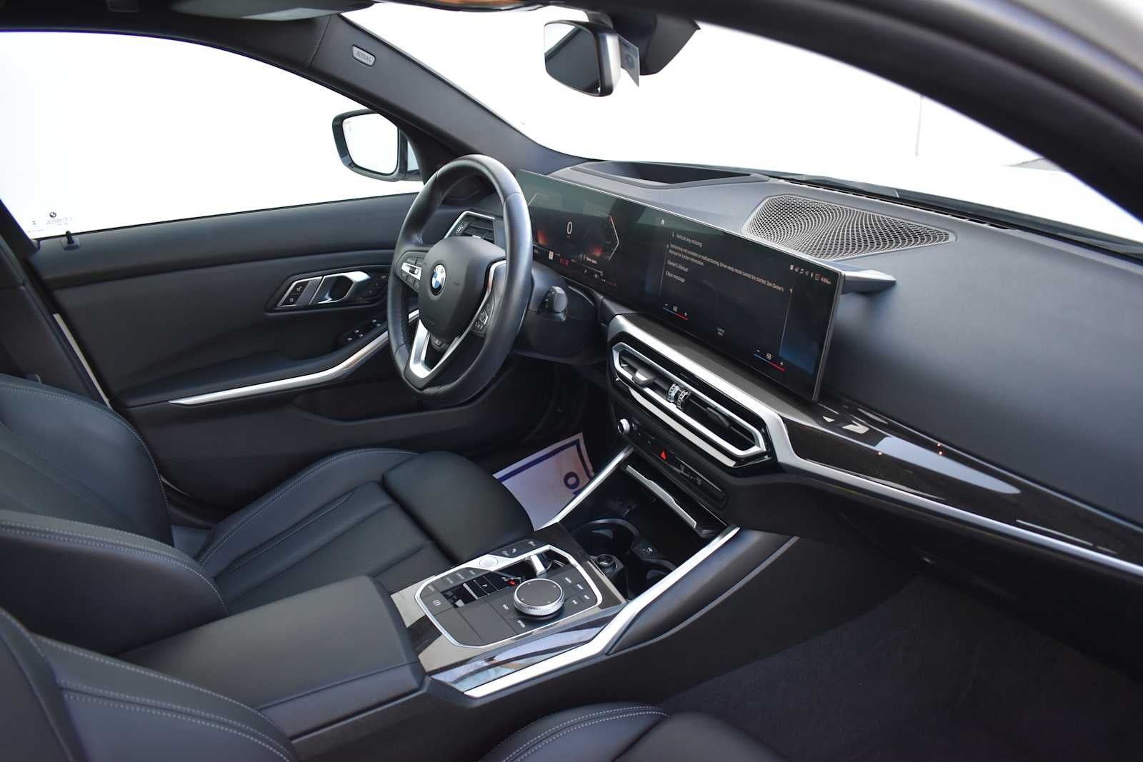 2023 BMW 3 Series 330i xDrive Sedan