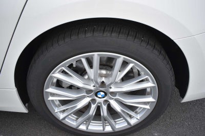 2023 BMW 3 Series 330i xDrive Sedan