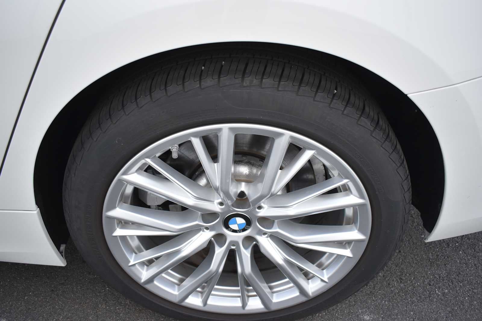 2023 BMW 3 Series 330i xDrive Sedan