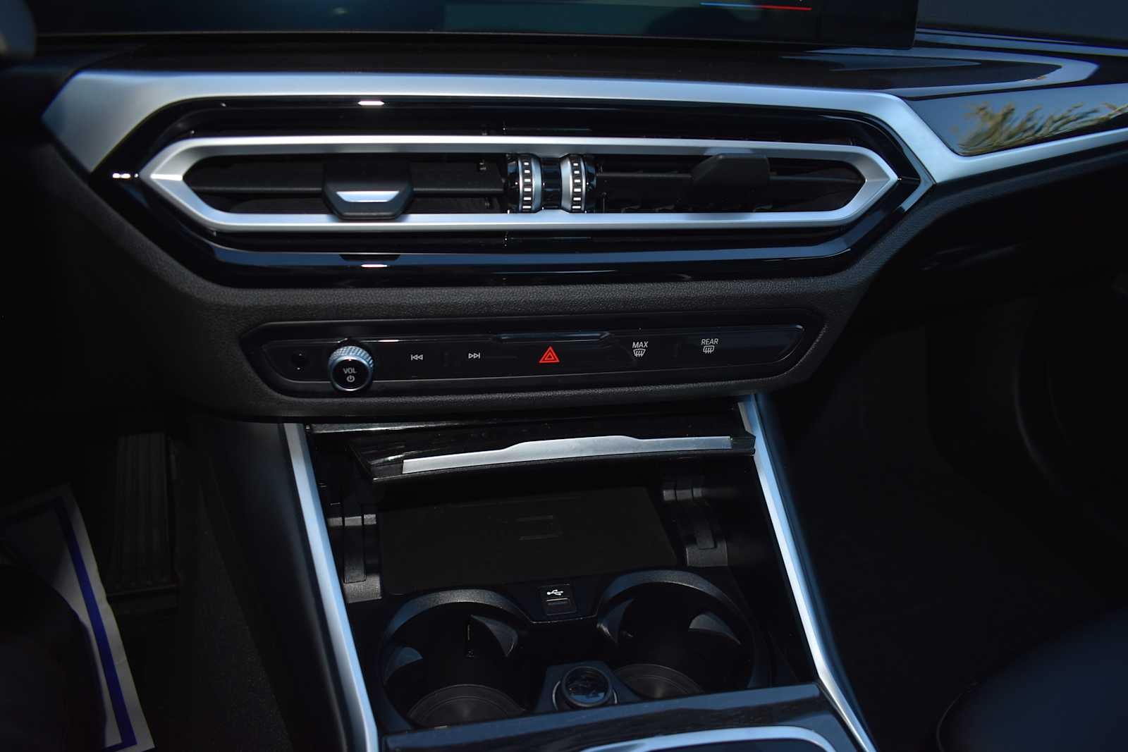 2023 BMW 3 Series 330i xDrive Sedan