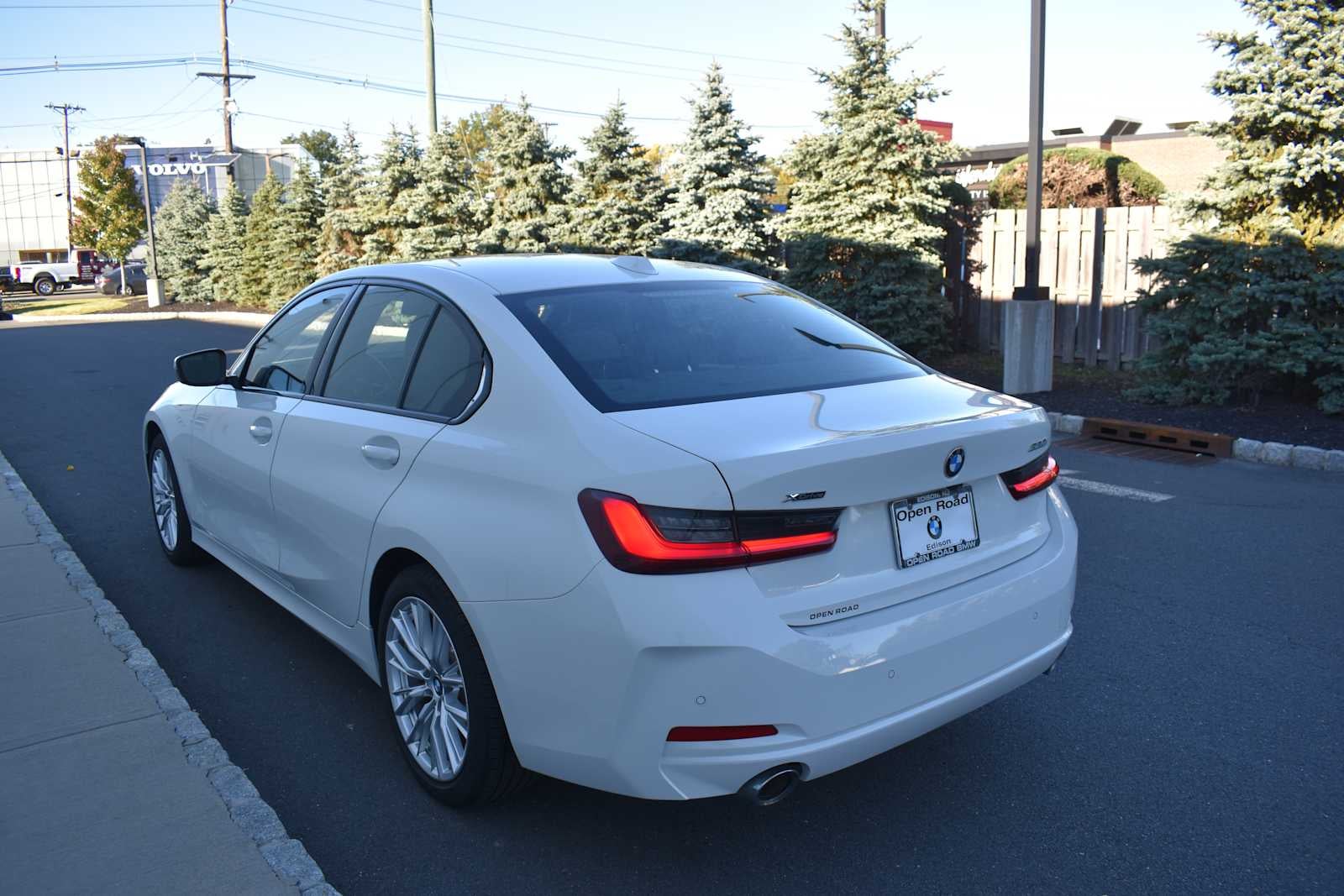 2023 BMW 3 Series 330i xDrive Sedan