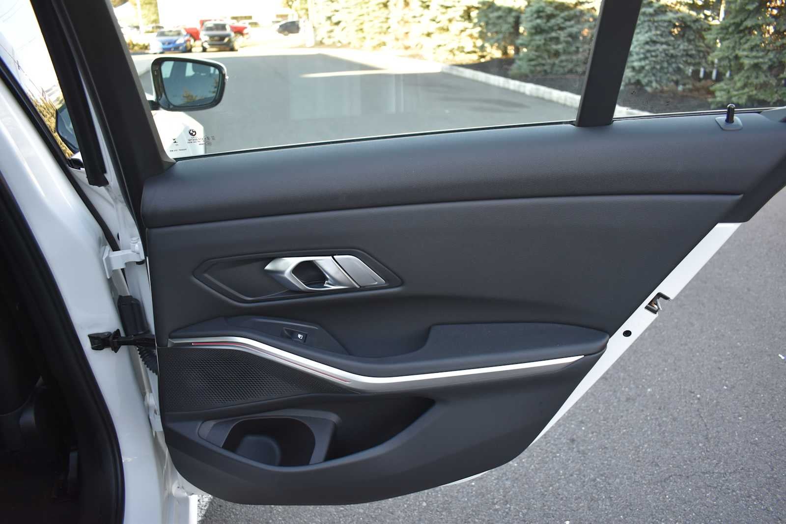 2023 BMW 3 Series 330i xDrive Sedan