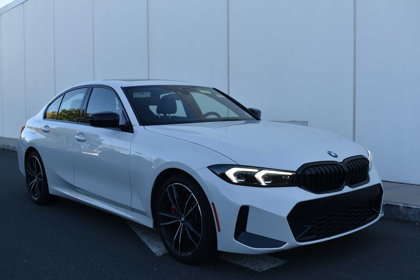 2023 BMW 3 Series 330i xDrive Sedan