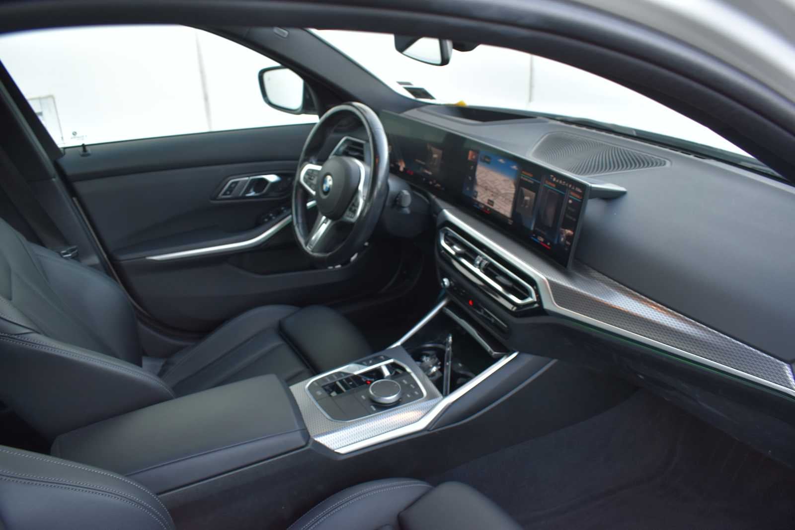 2023 BMW 3 Series 330i xDrive Sedan