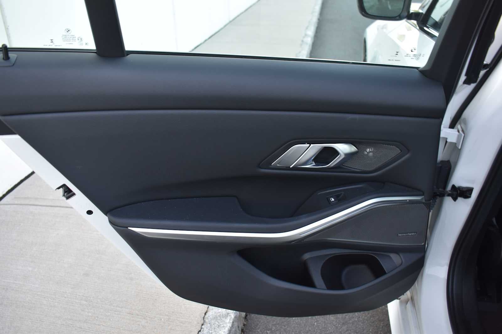 2023 BMW 3 Series 330i xDrive Sedan