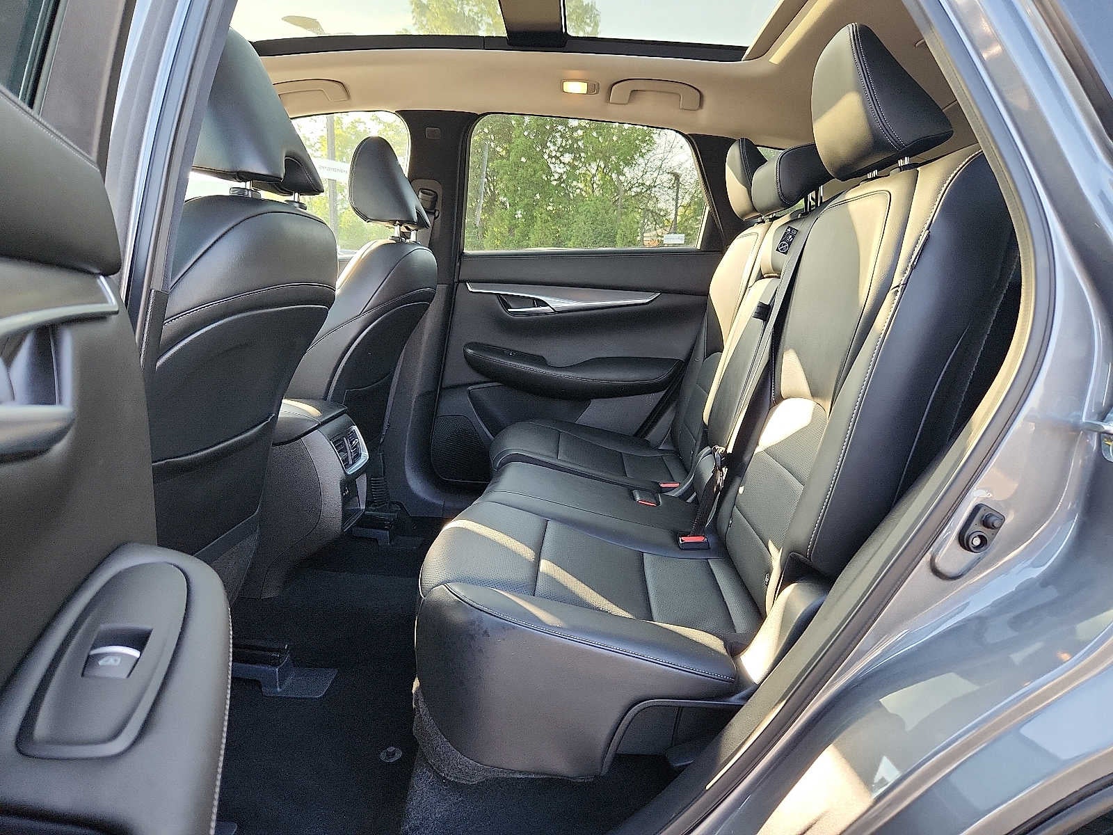 2022 INFINITI QX50 LUXE AWD