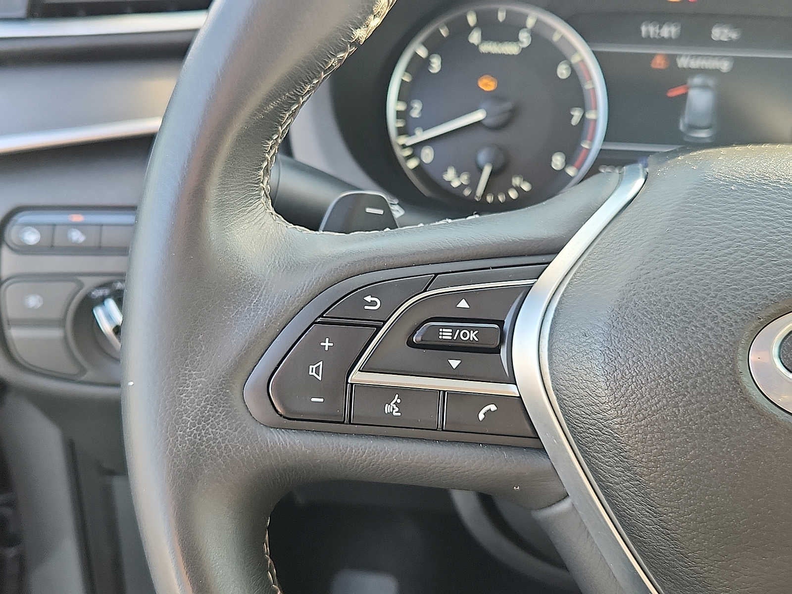 2022 INFINITI QX50 LUXE AWD