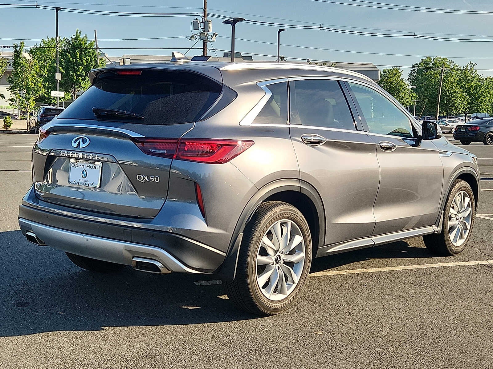2022 INFINITI QX50 LUXE AWD
