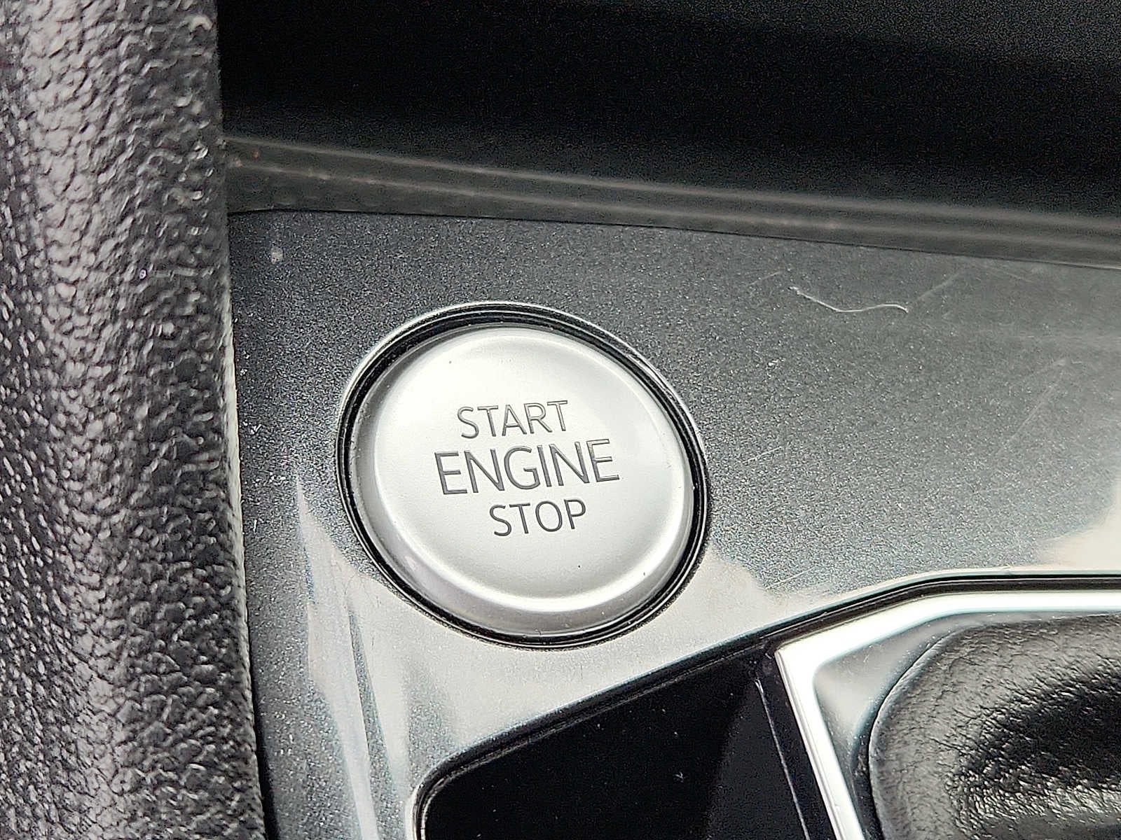 2023 Volkswagen Tiguan 2.0T SEL R-Line 4MOTION