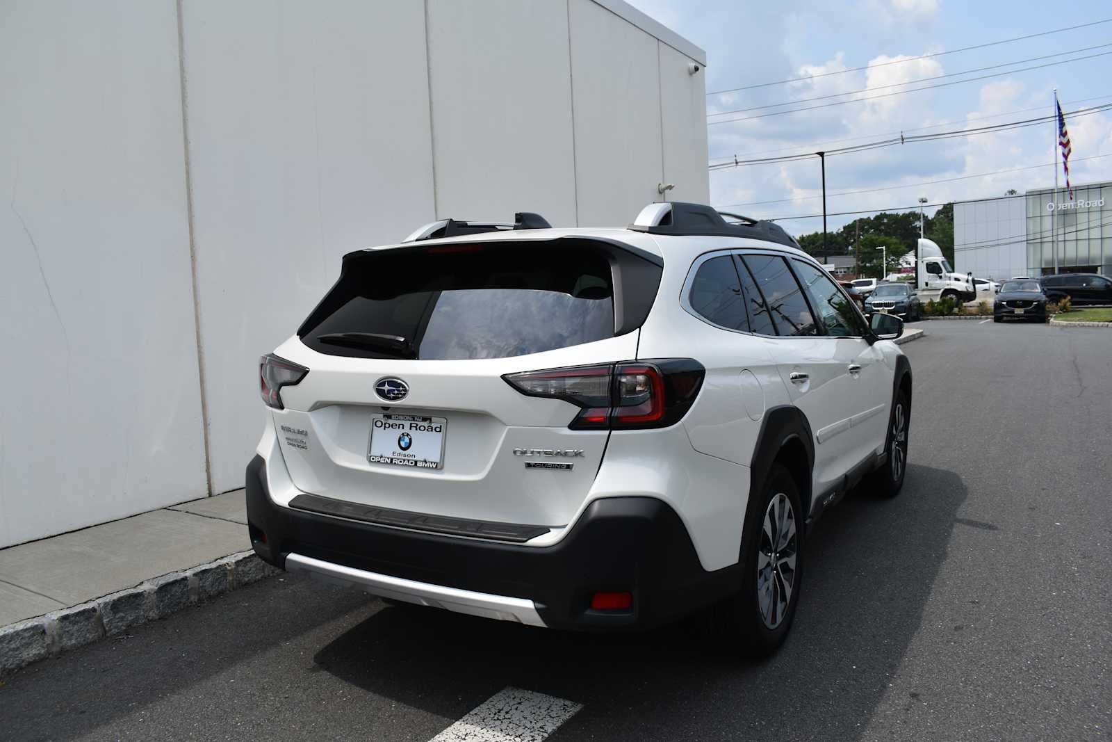 2023 Subaru Outback Touring CVT