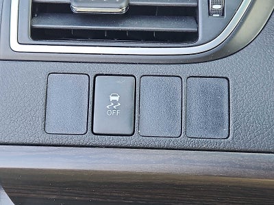 2015 Toyota Camry 4dr Sdn I4 Auto XLE