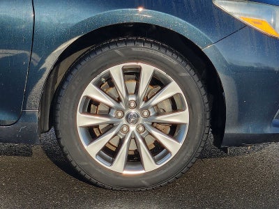 2015 Toyota Camry 4dr Sdn I4 Auto XLE