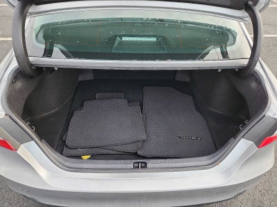 2022 Toyota Camry LE Auto