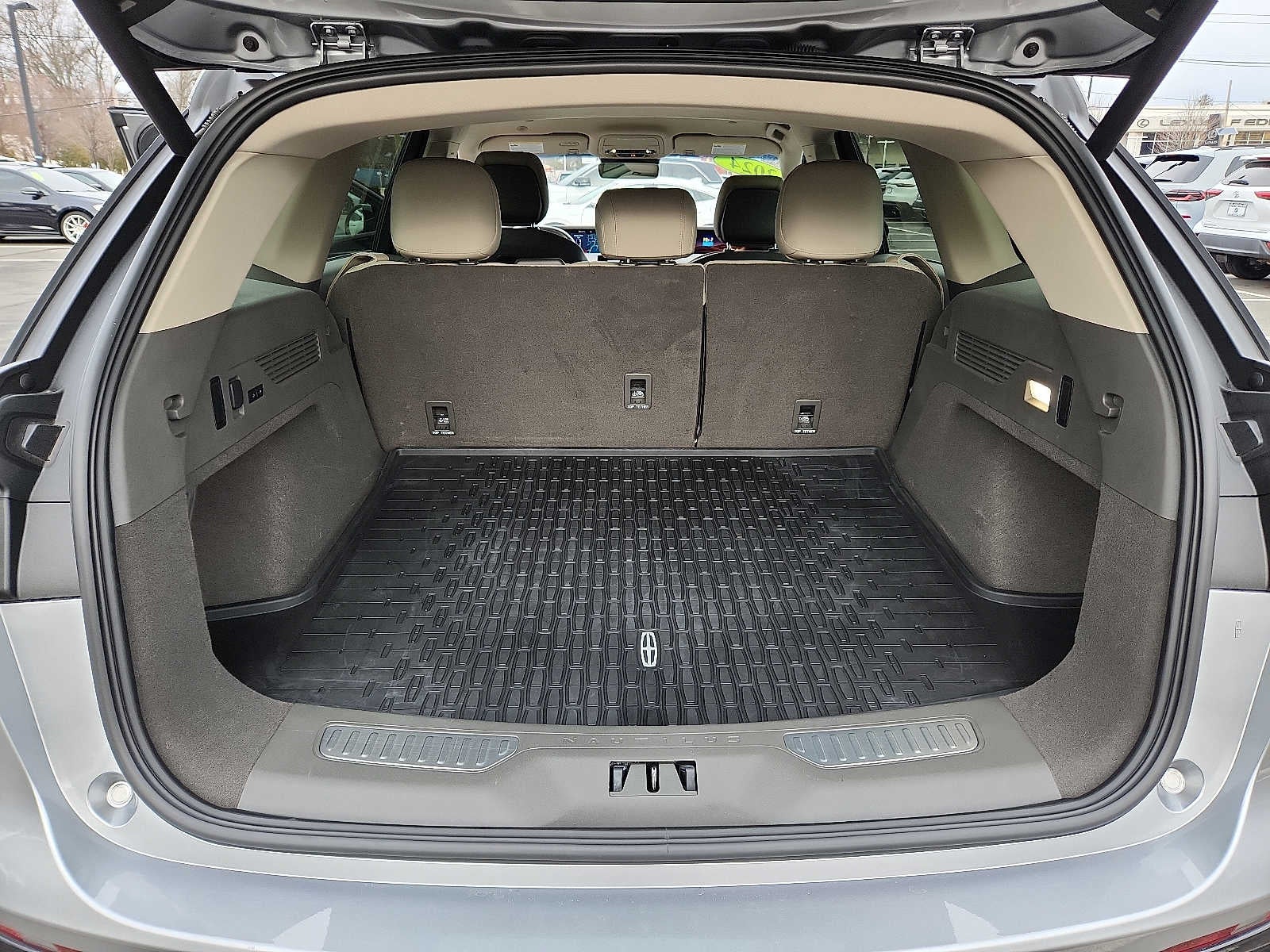 2024 Lincoln Nautilus Premiere AWD