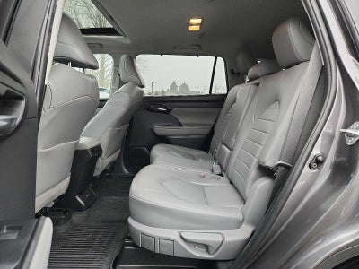 2022 Toyota Highlander XLE AWD