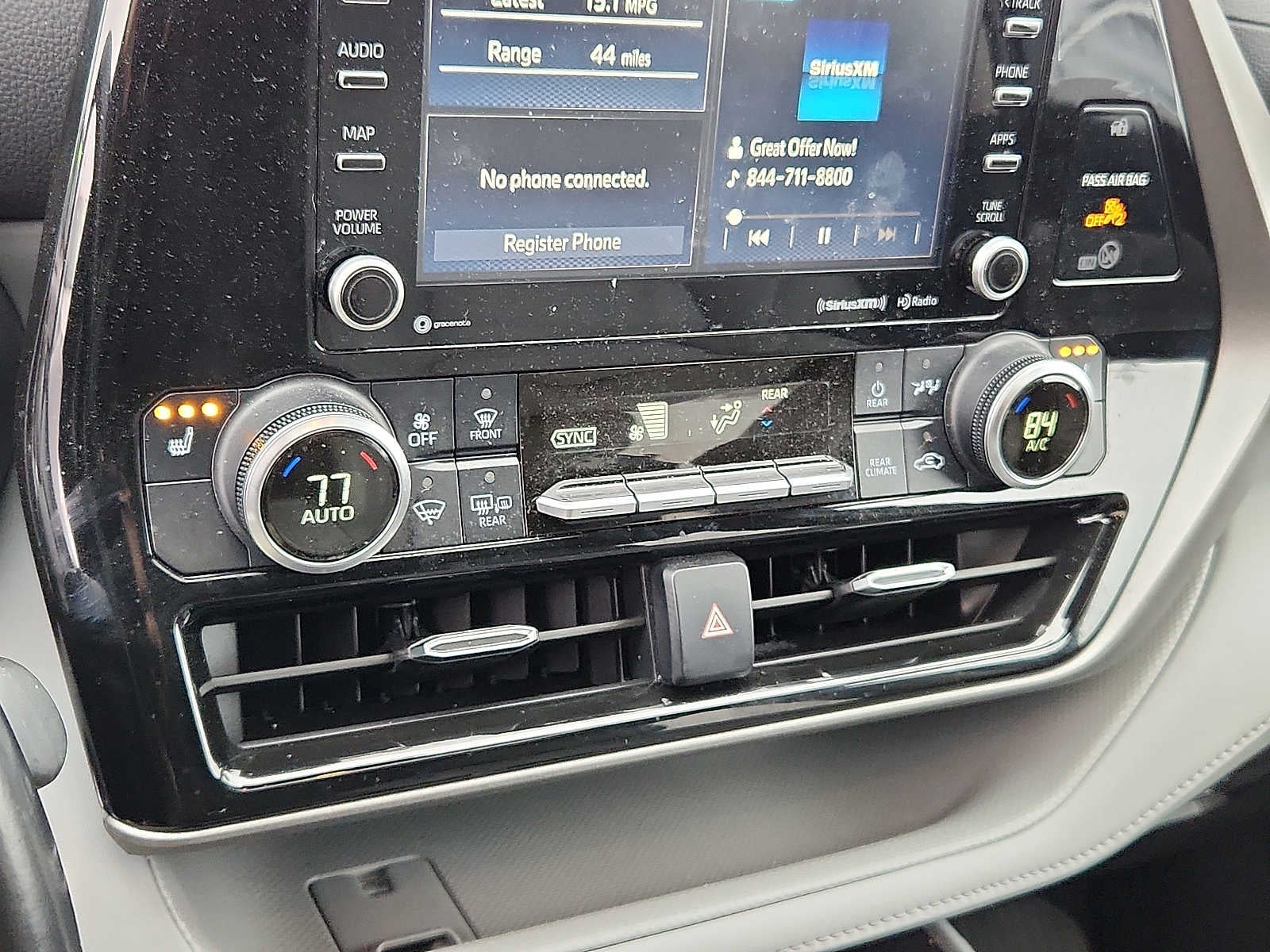 2022 Toyota Highlander XLE AWD