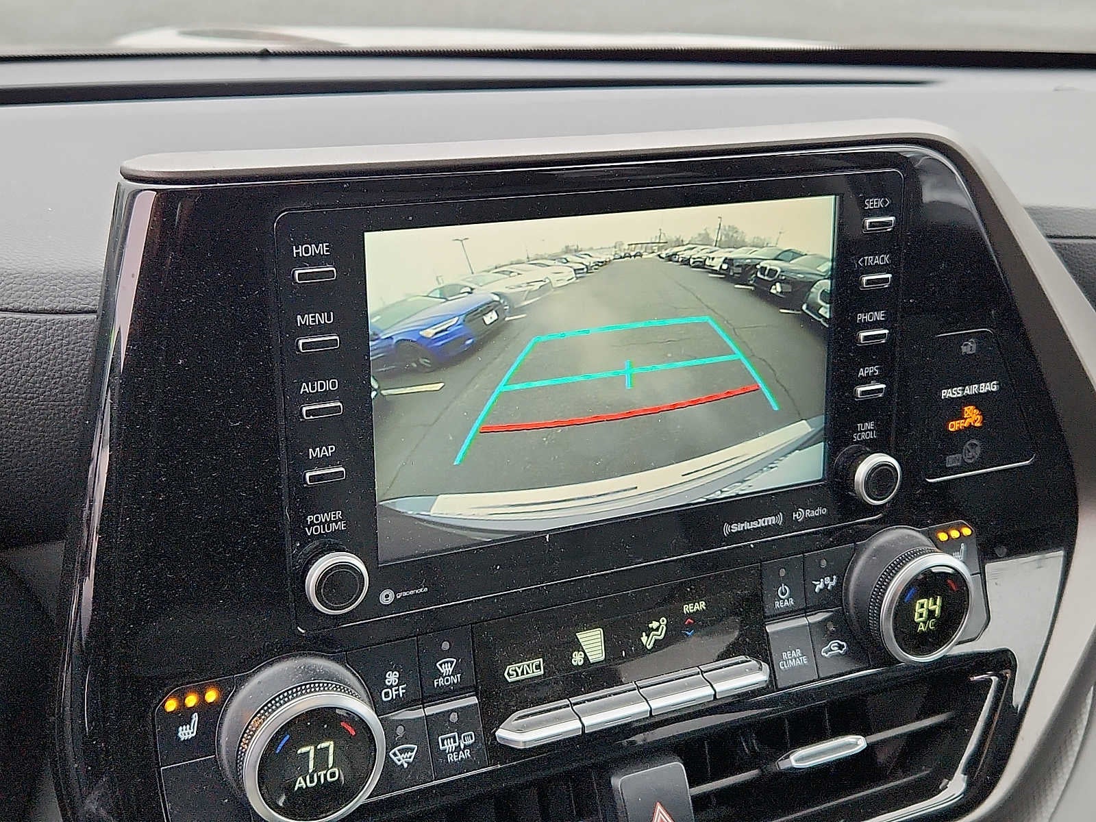 2022 Toyota Highlander XLE AWD