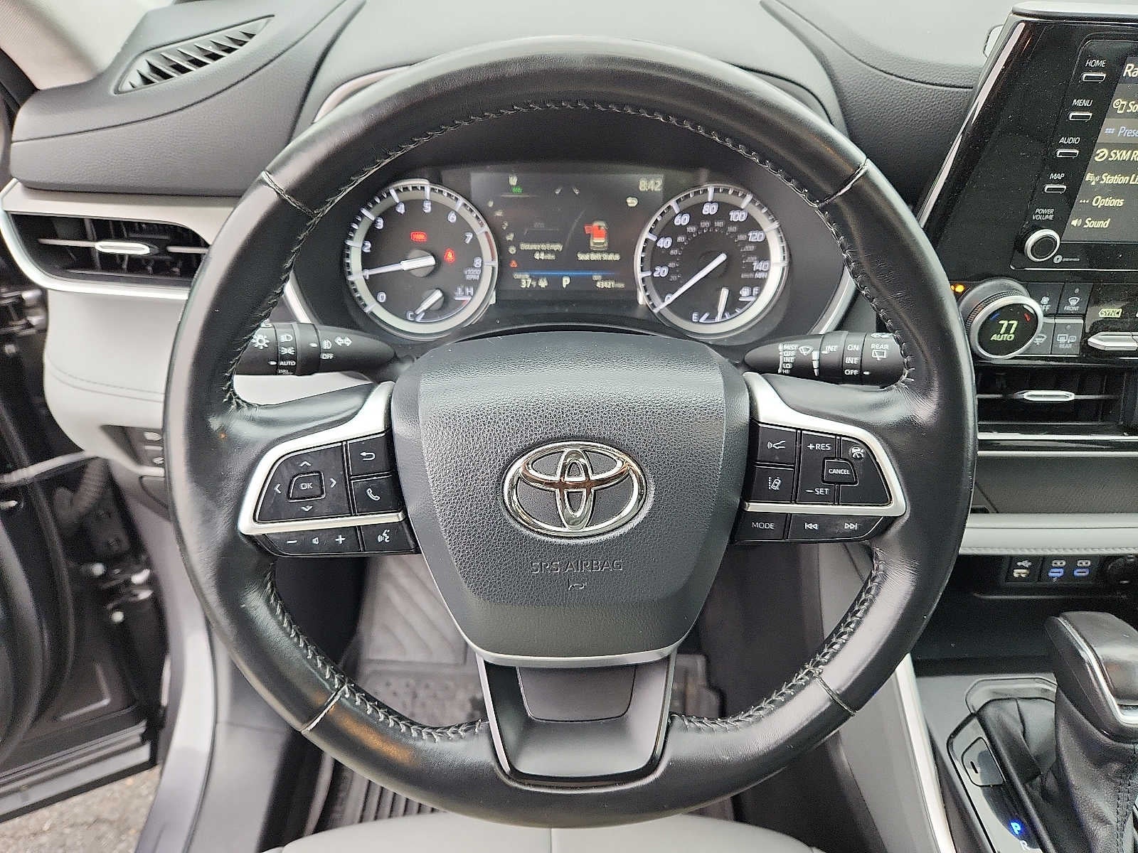 2022 Toyota Highlander XLE AWD