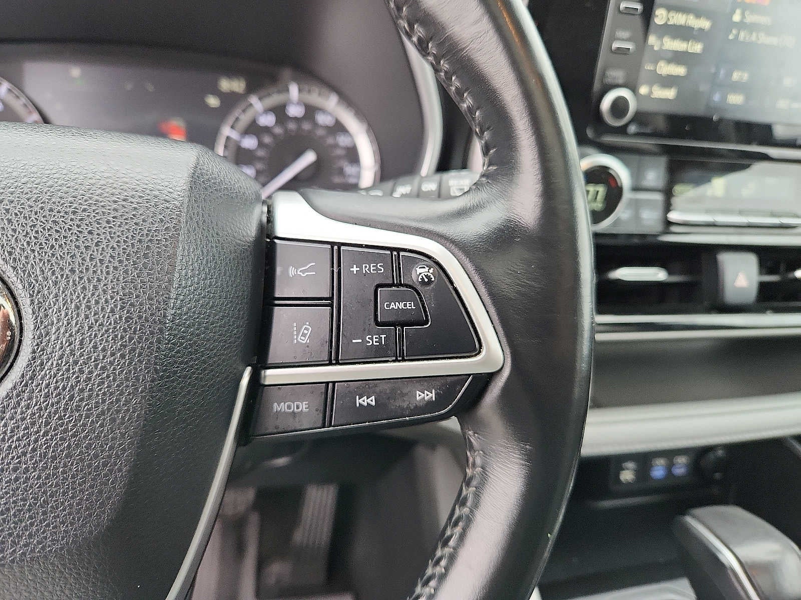 2022 Toyota Highlander XLE AWD