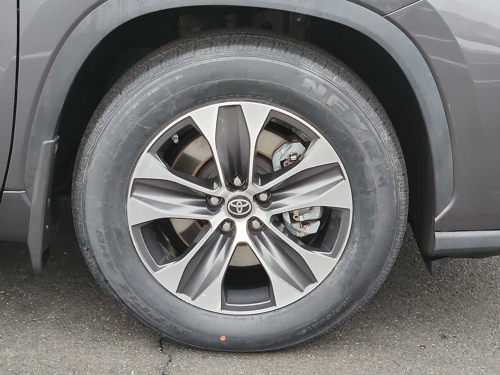 2022 Toyota Highlander XLE AWD