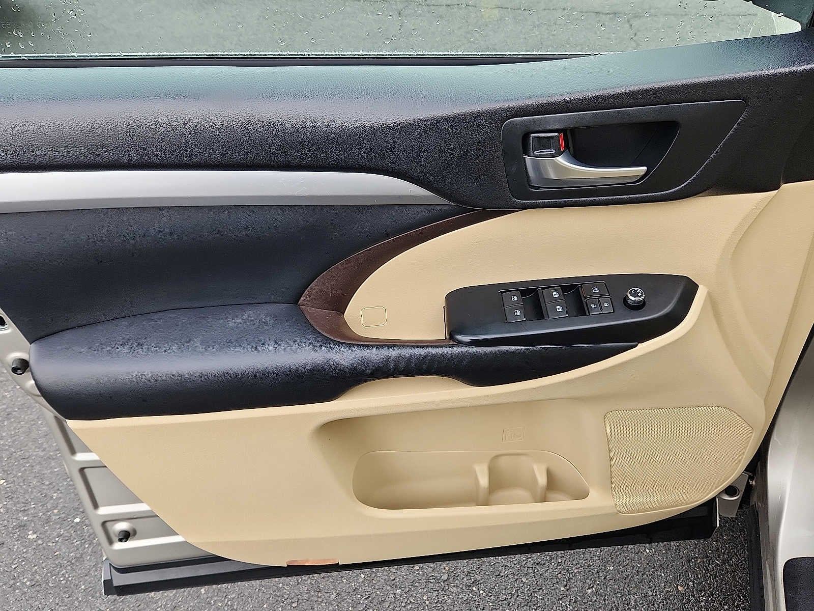 2014 Toyota Highlander AWD 4dr V6 XLE