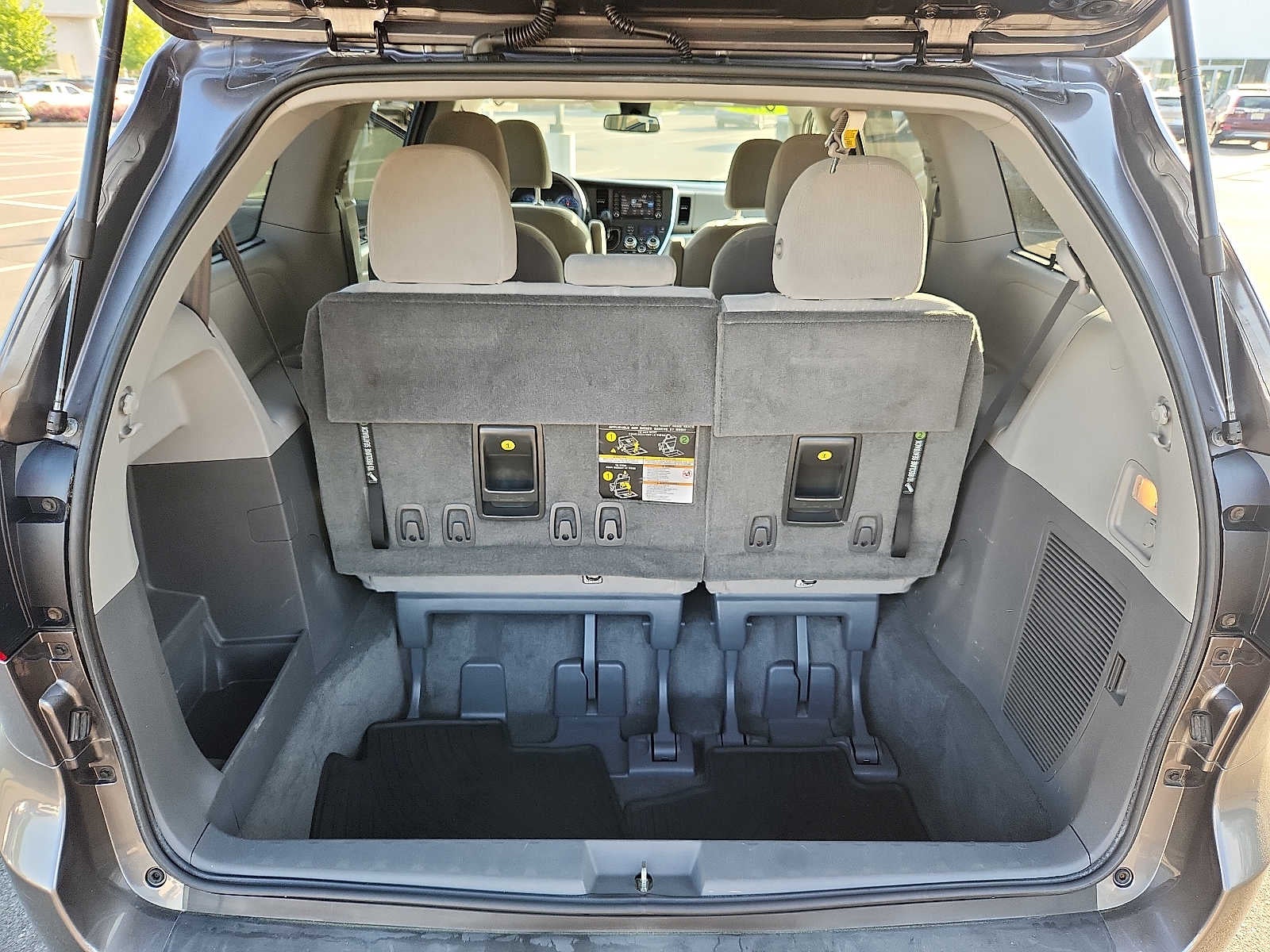 2019 Toyota Sienna LE AWD 7-Passenger