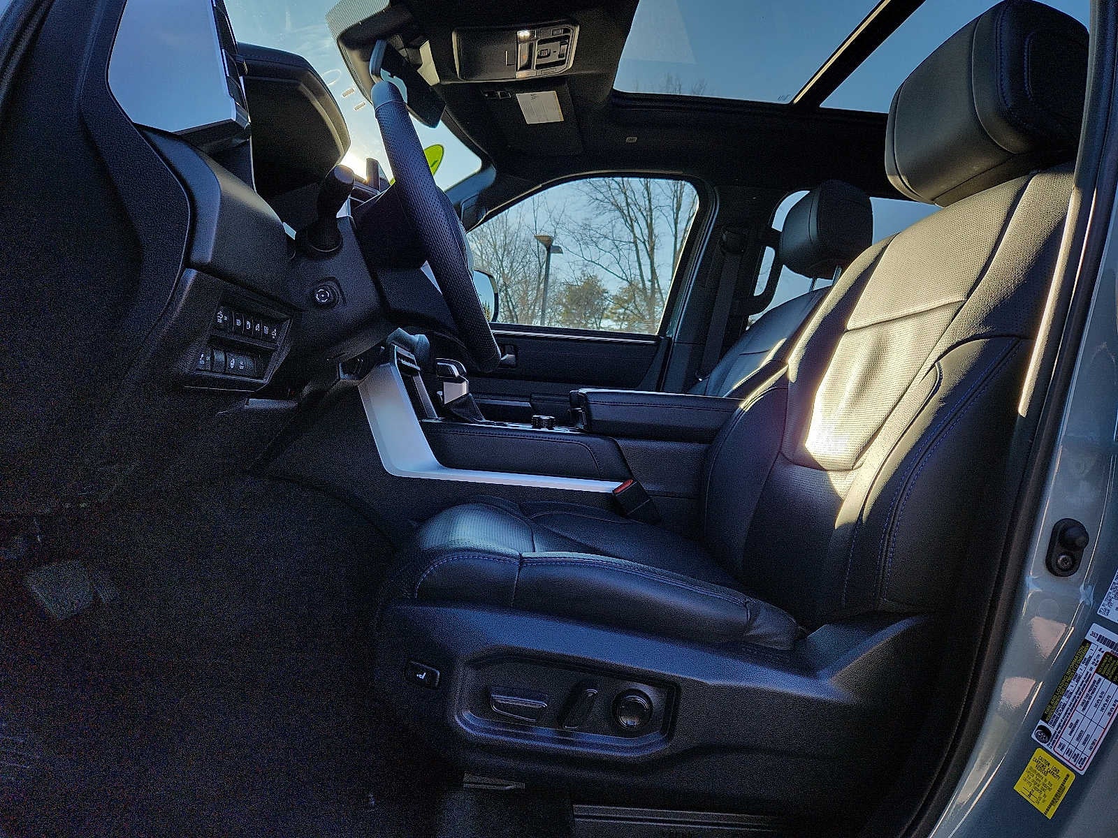 2025 Toyota Tundra Platinum Hybrid CrewMax 5.5 Bed