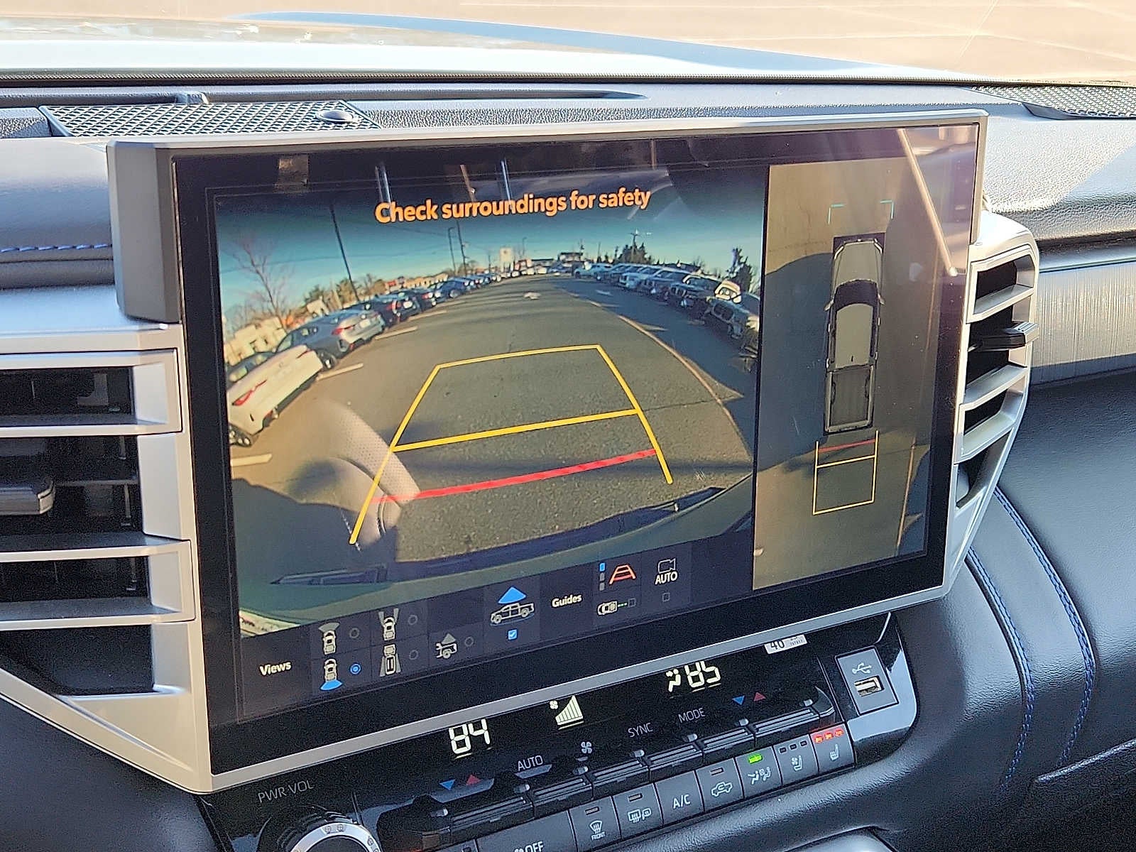 2025 Toyota Tundra Platinum Hybrid CrewMax 5.5 Bed