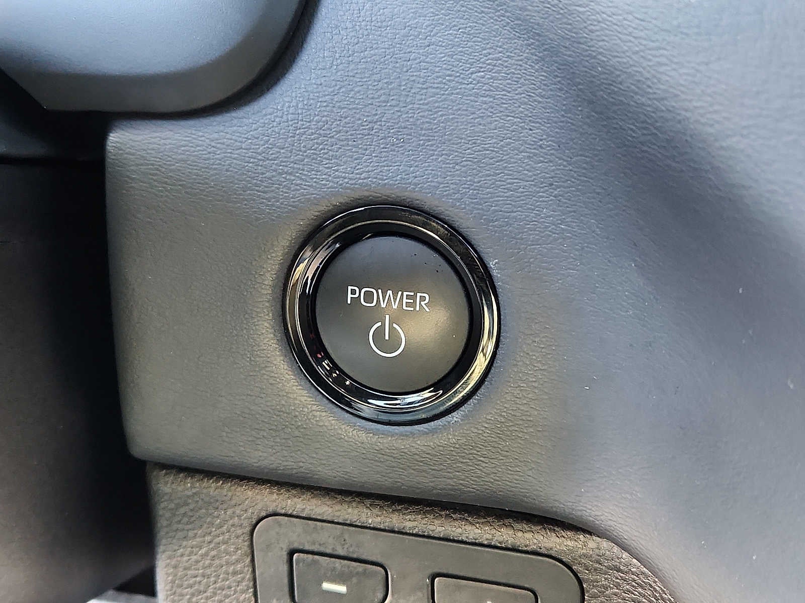 2025 Toyota Tundra Platinum Hybrid CrewMax 5.5 Bed