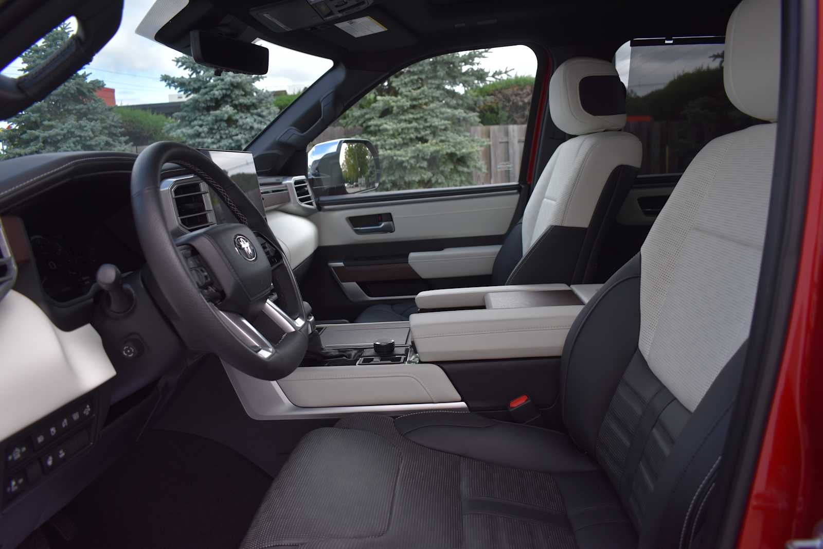 2023 Toyota Tundra Capstone Hybrid CrewMax 5.5 Bed