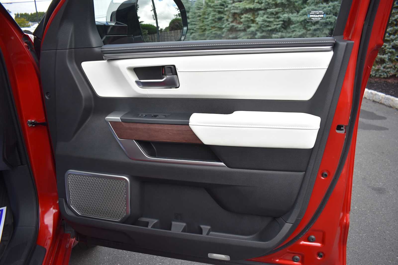 2023 Toyota Tundra Capstone Hybrid CrewMax 5.5 Bed
