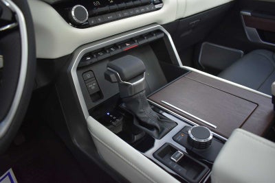 2023 Toyota Tundra Capstone Hybrid CrewMax 5.5 Bed