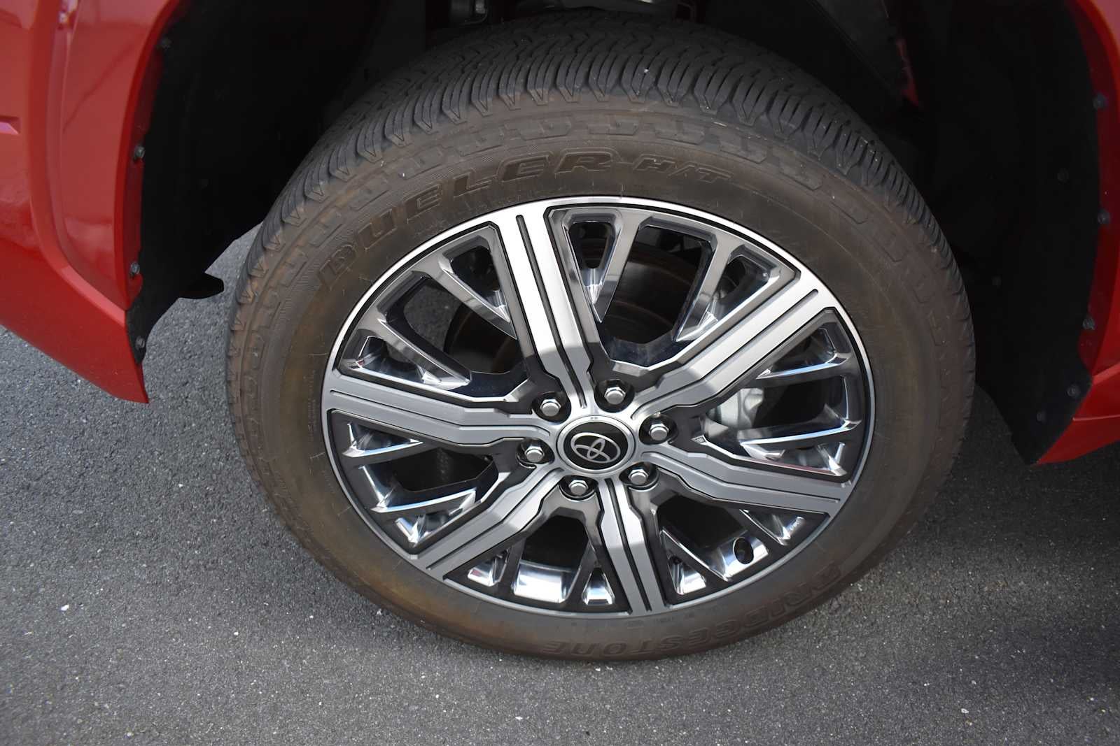 2023 Toyota Tundra Capstone Hybrid CrewMax 5.5 Bed
