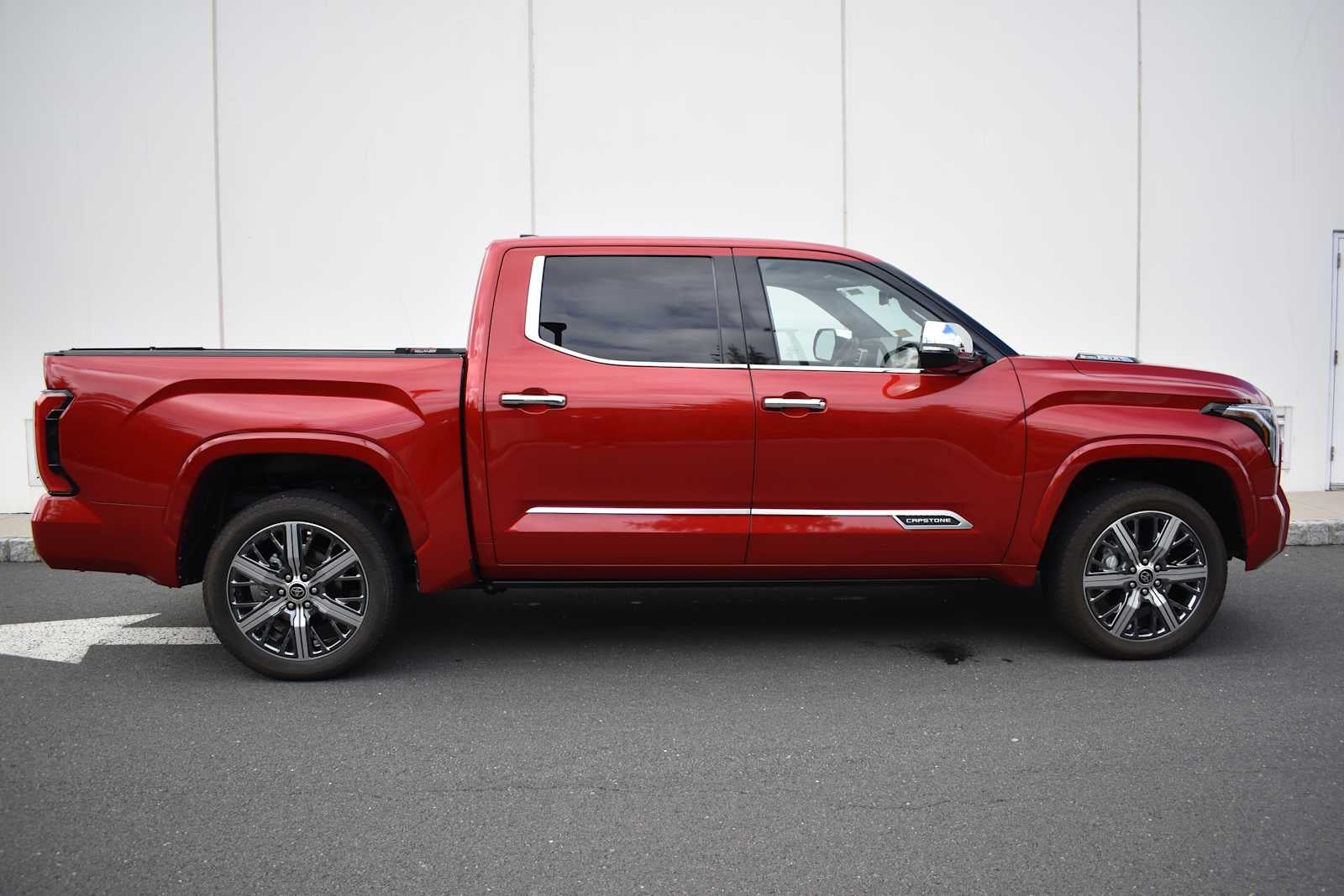 2023 Toyota Tundra Capstone Hybrid CrewMax 5.5 Bed