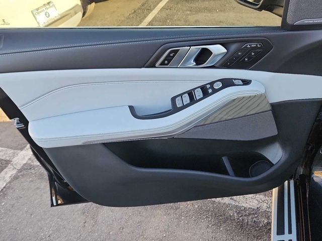 2023 BMW X7 xDrive40i Sports Activity Vehicle