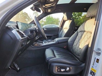 2023 BMW X7 xDrive40i Sports Activity Vehicle