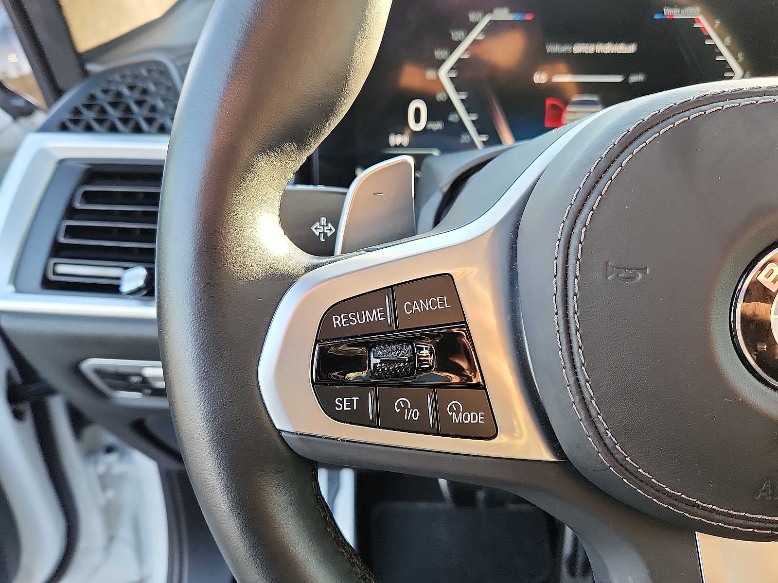2023 BMW X7 xDrive40i Sports Activity Vehicle
