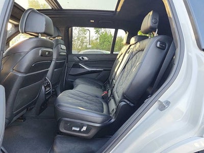 2023 BMW X7 xDrive40i Sports Activity Vehicle