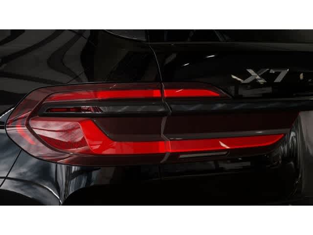 2026 BMW X7 xDrive40i Sports Activity Vehicle