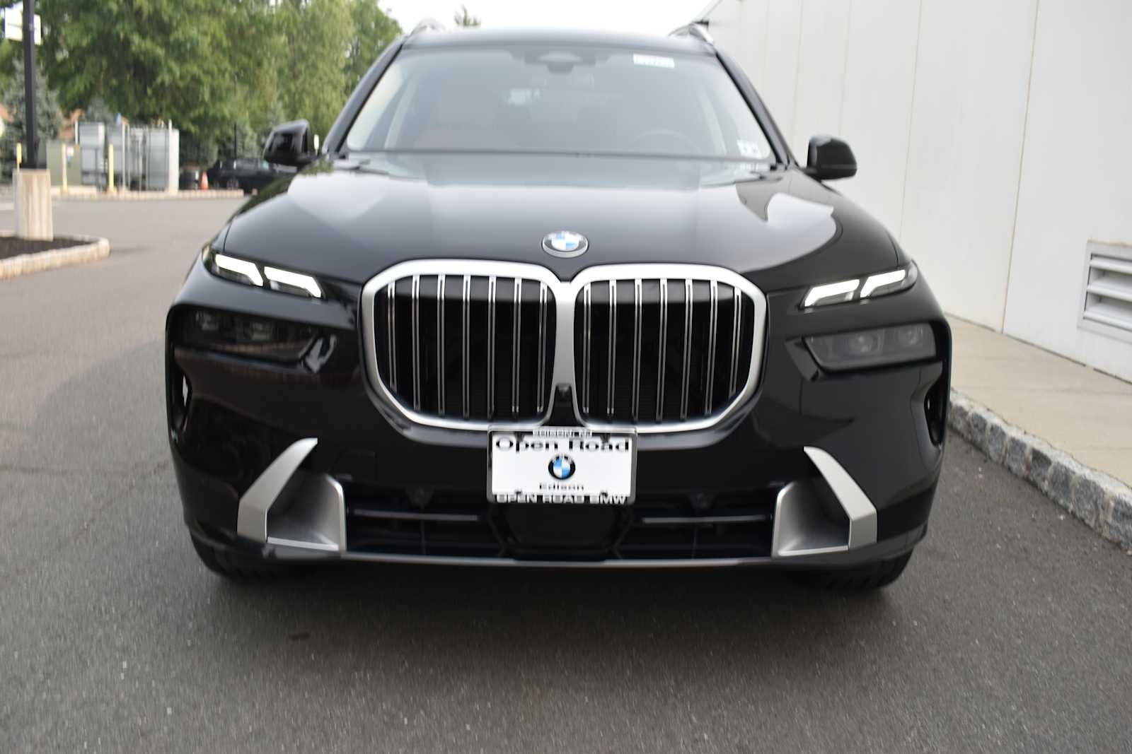 2026 BMW X7 xDrive40i Sports Activity Vehicle