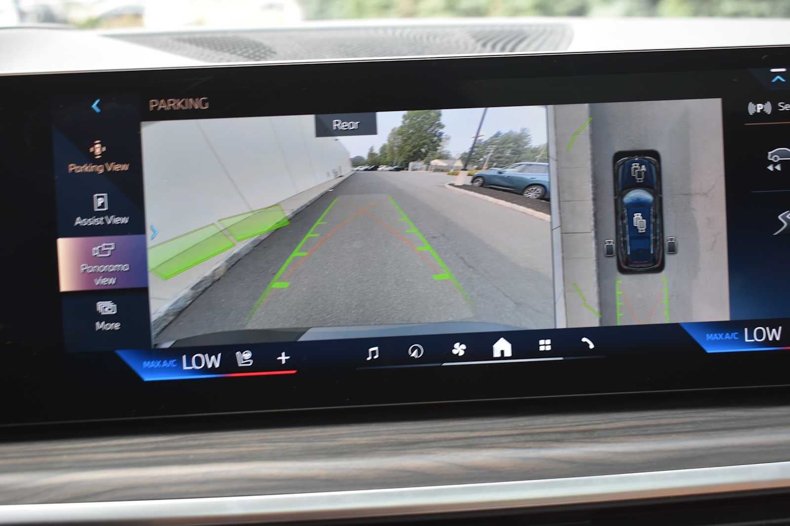 2026 BMW X7 xDrive40i Sports Activity Vehicle