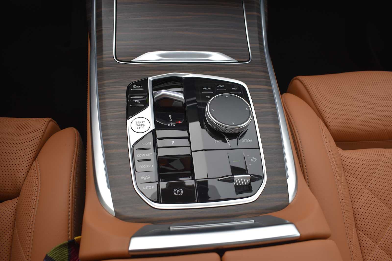 2026 BMW X7 xDrive40i Sports Activity Vehicle